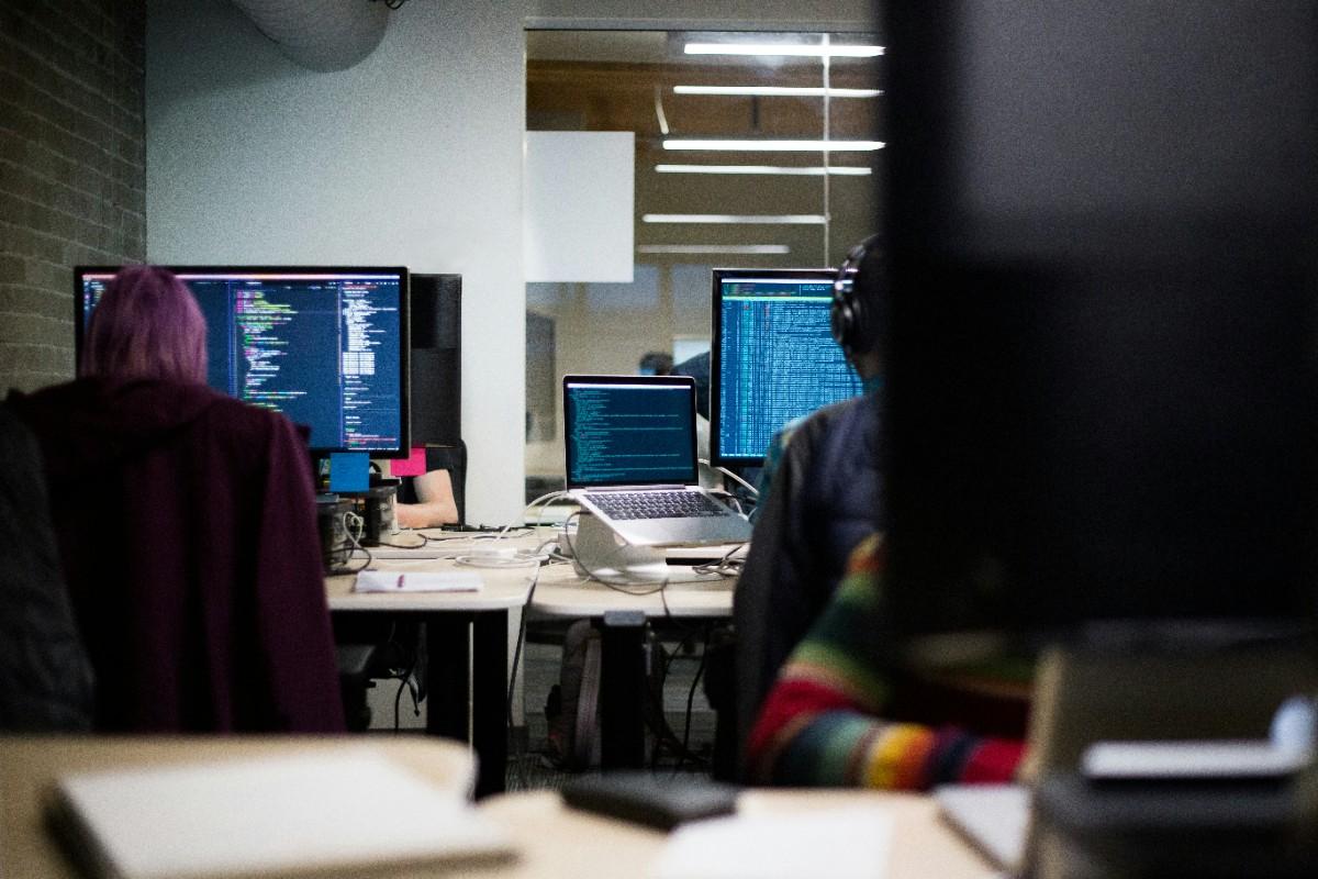 Cutting SaaS Costs by Forty Percent through the Retail AI Pilot Model